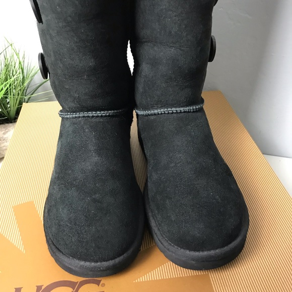 Ugg Black Tall Bailey Triple Button - Picture 5 of 7